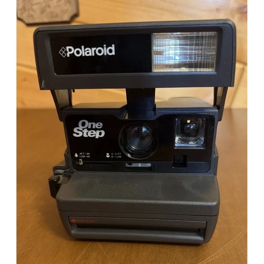 Polaroid OneStep Autofocus Instant Camera 600 Film Tested & WORKING